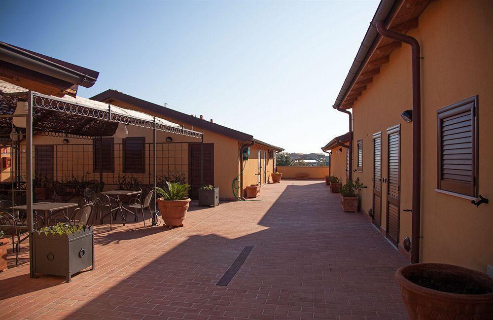 "La Terrazza Di Castiglione" Appartamenti Vacanza Кастильоне дела Пеская Екстериор снимка