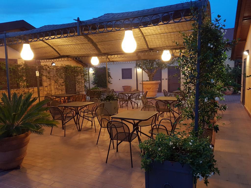 "La Terrazza Di Castiglione" Appartamenti Vacanza Кастильоне дела Пеская Екстериор снимка