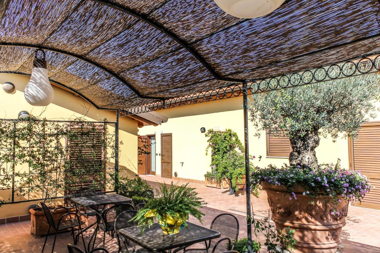 "La Terrazza Di Castiglione" Appartamenti Vacanza Кастильоне дела Пеская Екстериор снимка